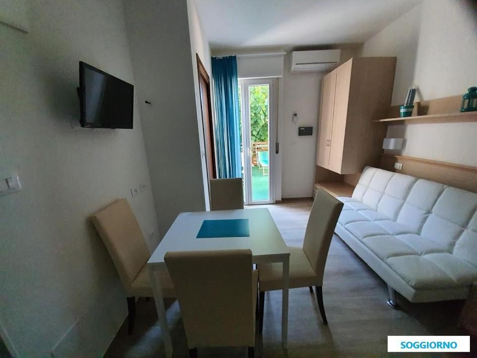 B&B Airone Cervia - Camere E Appartamenti Kültér fotó