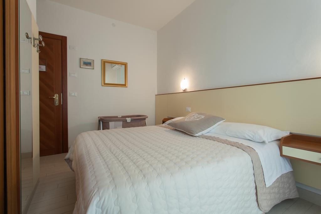 B&B Airone Cervia - Camere E Appartamenti Kültér fotó